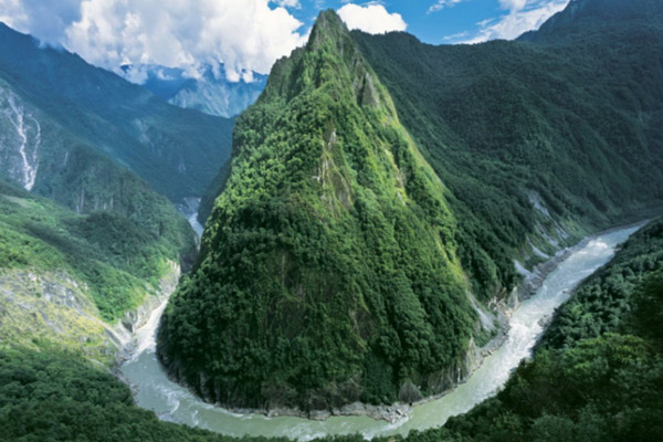 雅鲁藏布大峡谷