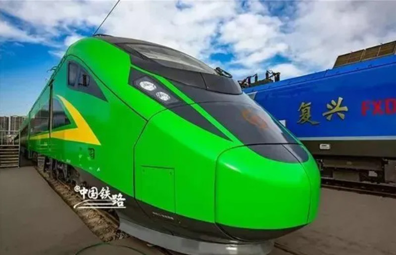 快来看！今年复兴号动车组将开进西藏