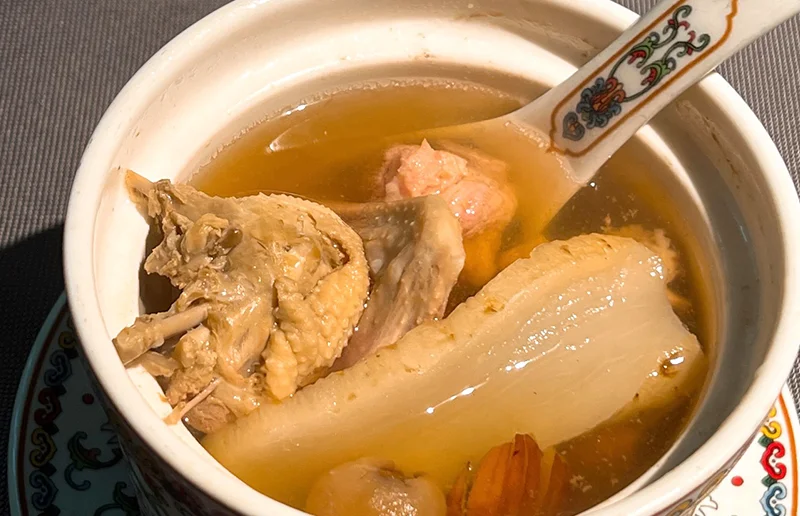 天麻炖乳鸽