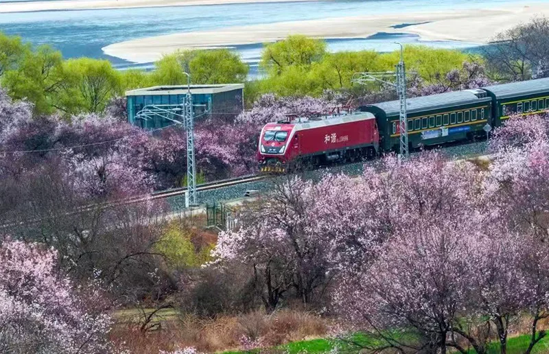 拉林铁路