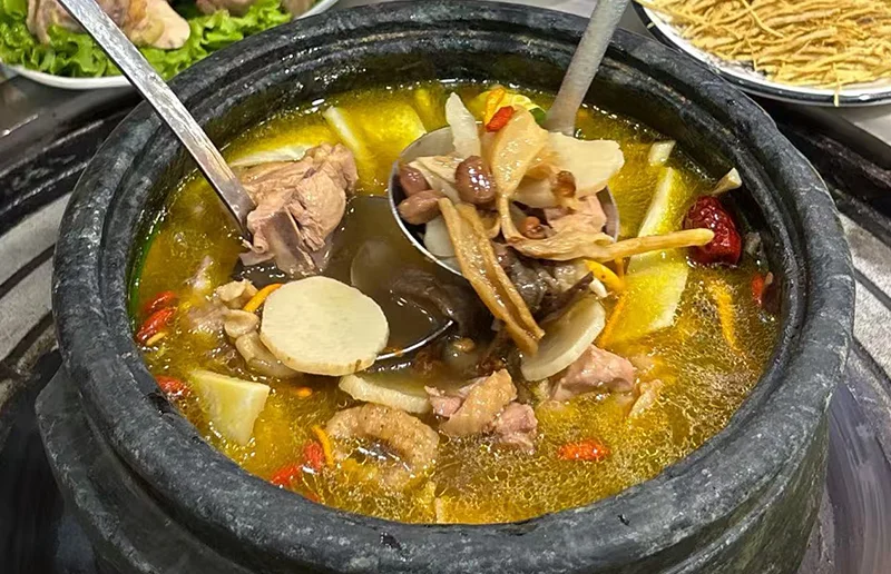 林芝美食圣经：除了石锅鸡，这 5 种隐藏在森林里的味道才叫地道！