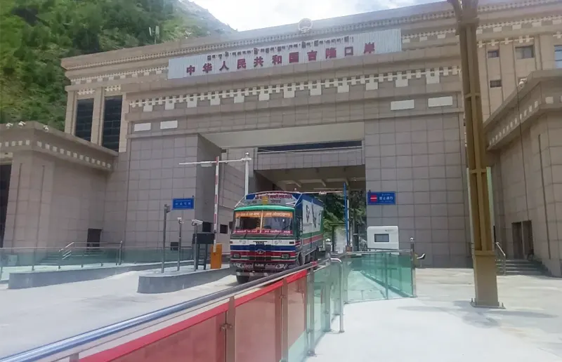 重要通知：关于吉隆口岸辖区道路进行间歇性管制！